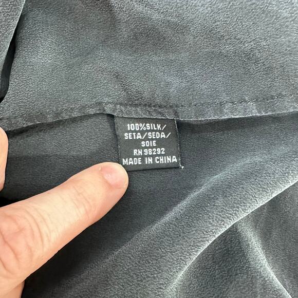 TIBI Women's sz 6 Black 100% Silk Blouse 3/4 length sleeves Loose Fit Y2K - Picture 9 of 9